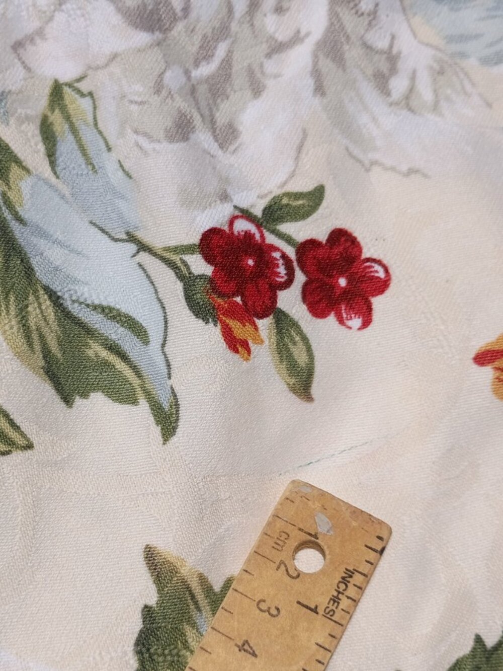 Pair of Vintage Waverly Pillow Shams Standard Size White Magnolia Floral Set - Picture 7 of 14